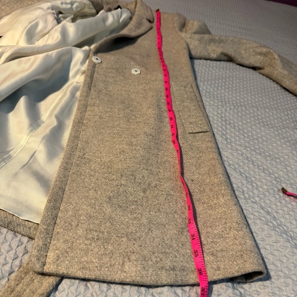 Banana Republic Women's Beige Blazer Coat | Excellent Used Condition - Picture 9 of 15